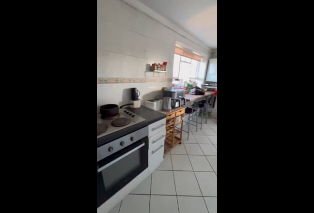 Room in a Shared Flat, Clifford Court, W2 Main Photo