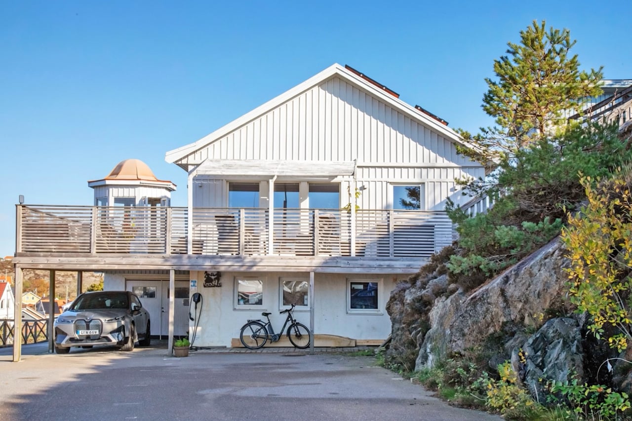 5 rum Villa på Färjevägen 9 Kyrkesund Tjörns kommun - video