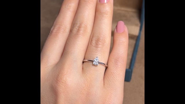 Pear Slim - Diamante LabGrown 0.3ct | Pear Slim - 0.3ct LabGrown Diamond