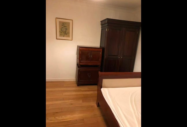 A Double Room+ dedicated shower Near City Center  Main Photo