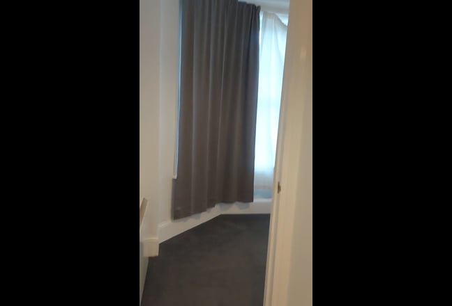 Studio with bedroom area. Clean and modern  Main Photo