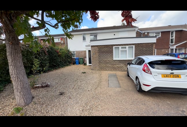 Newly Refurbished Luxury Double Rooms | Bills Incl Main Photo