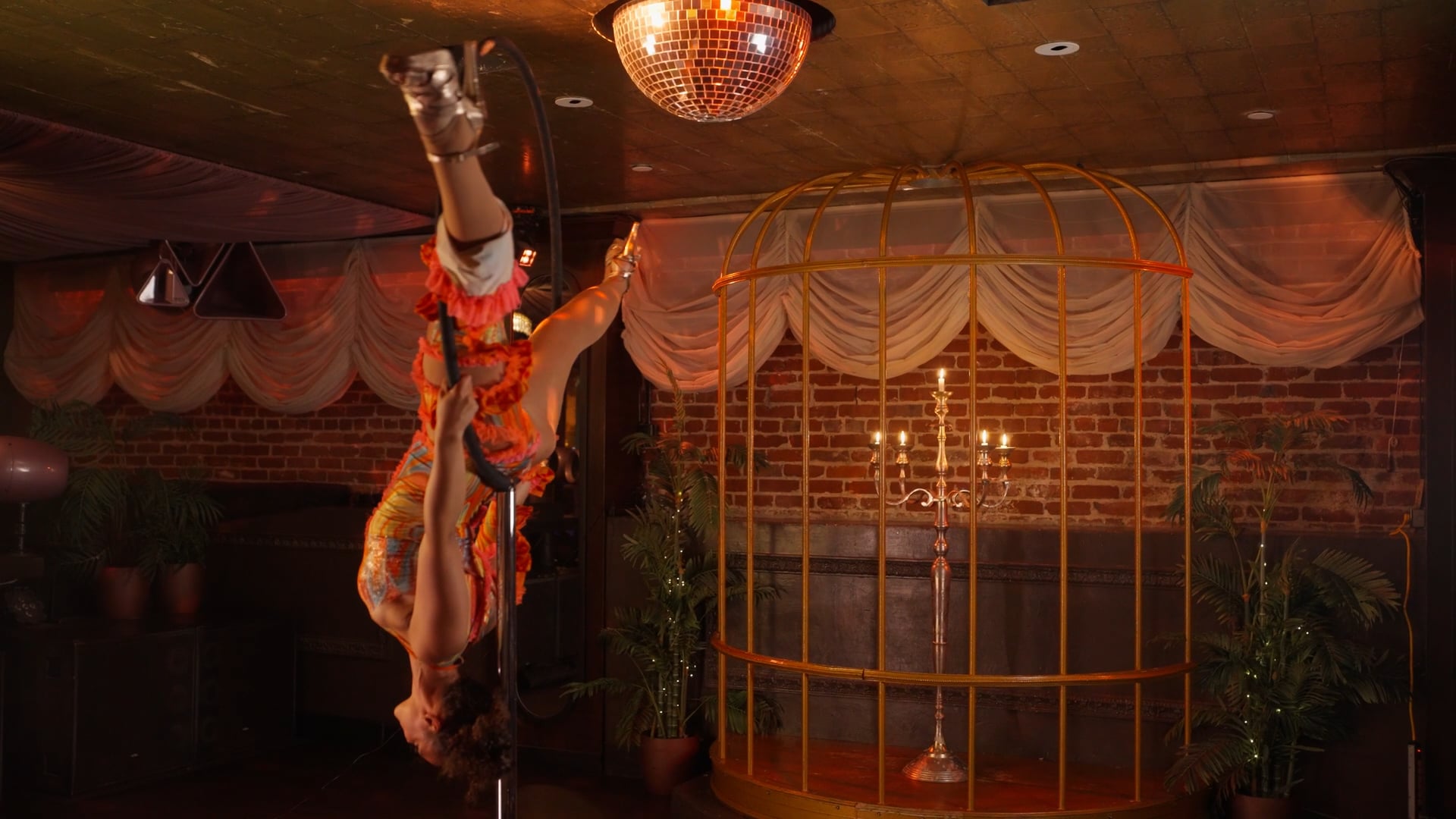 Promotional video thumbnail 1 for Shelbalinaa Aerial Entertainment