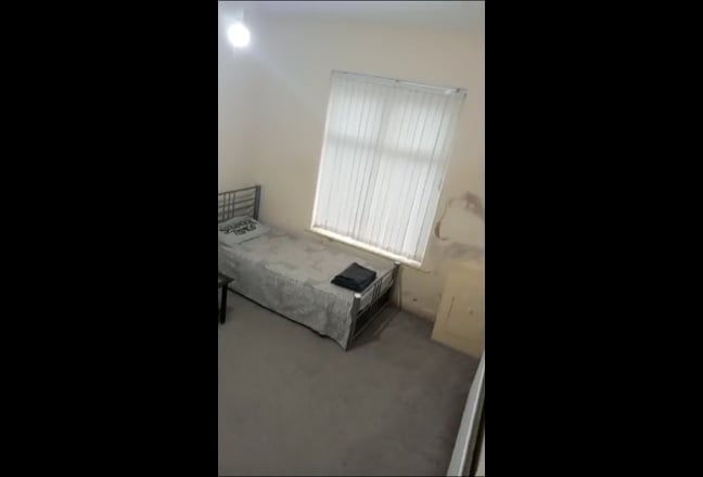 Nice Private Room for Rent in M13 (Longsight) Main Photo