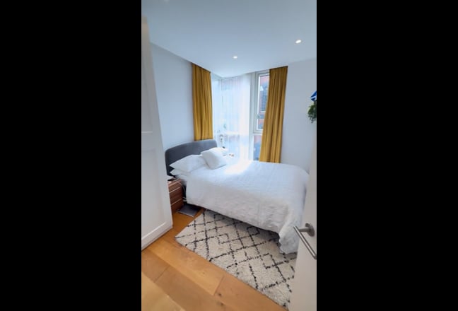 Double room with own bathroom in Aldgate East Main Photo