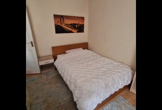 Large Double Bedroom | Canary Wharf nearby 
 Main Photo