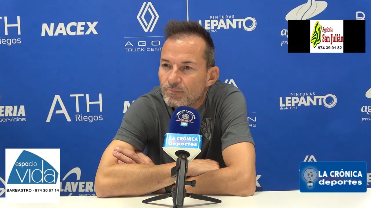 DANI ASO (Entrenador Huesca B) CD Binéfar 1-1 SD Huesca B / J 8 / 3ª RFEF