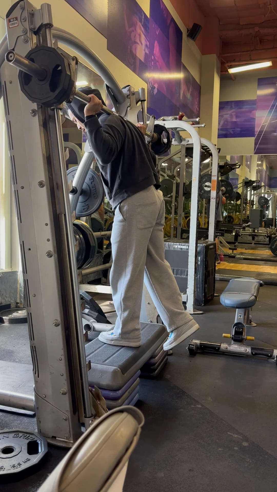 Smith Machine Front Foot Elevated Reverse Lunge | Videos & Movies on Vimeo
