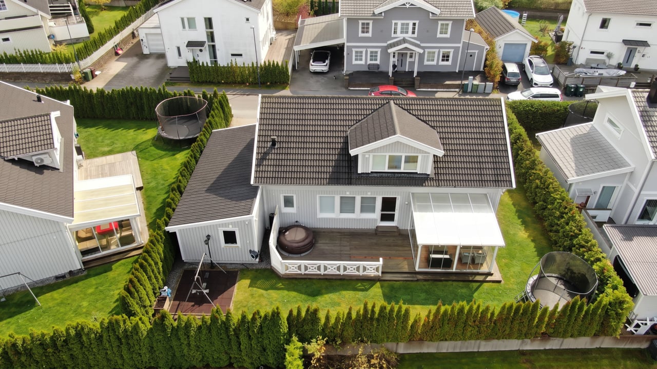 6 rum Villa på Gösta Frohms väg 10 Riksten - Tullinge Botkyrka kommun - video