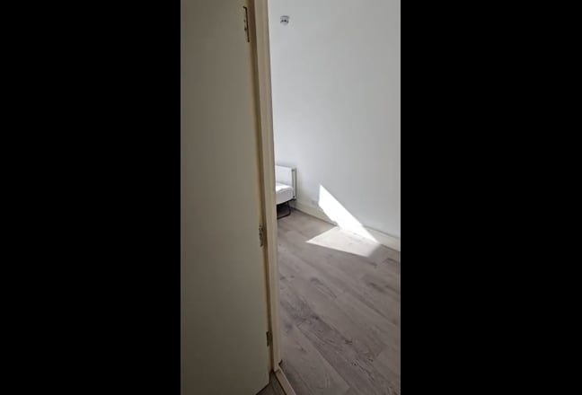Modern Furnished Room to Let – Goldhawk Road, W12  Main Photo
