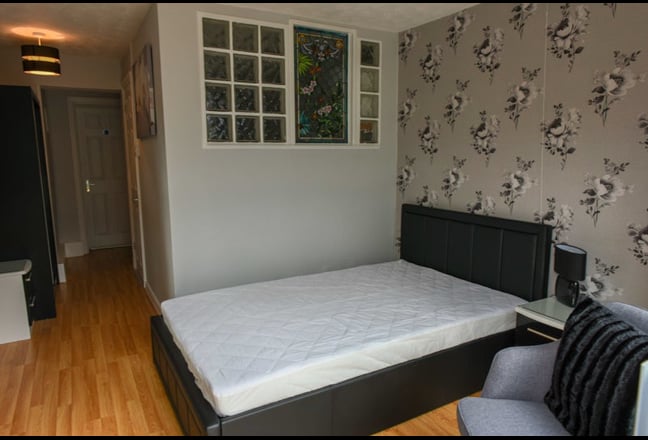 Rare Ground-Floor Ensuite Bed (Apartment Feel) Main Photo