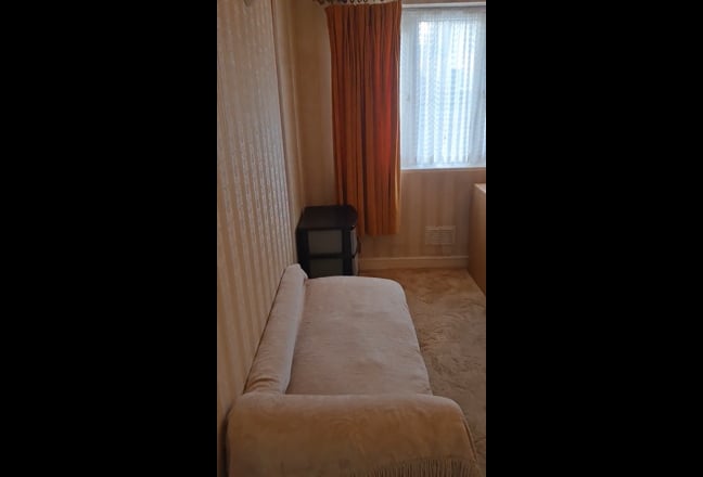 Stratford - Large Room Available Main Photo