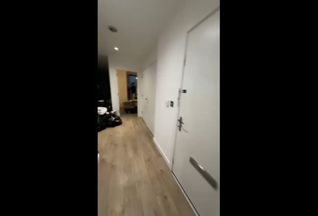 Large Ensuite Room in Penthouse|Two People/Single) Main Photo