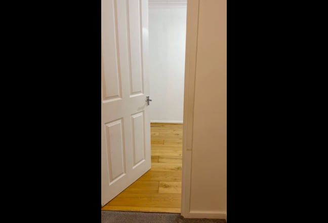 Double bedroom available for rent  Main Photo
