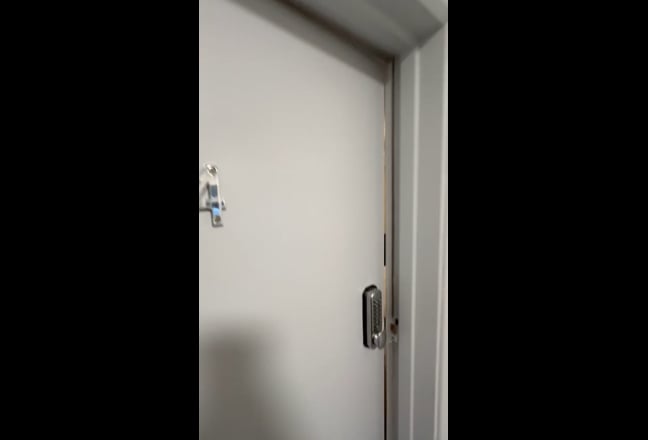 Stylish Furnished Ensuite Room |Bills Included Main Photo