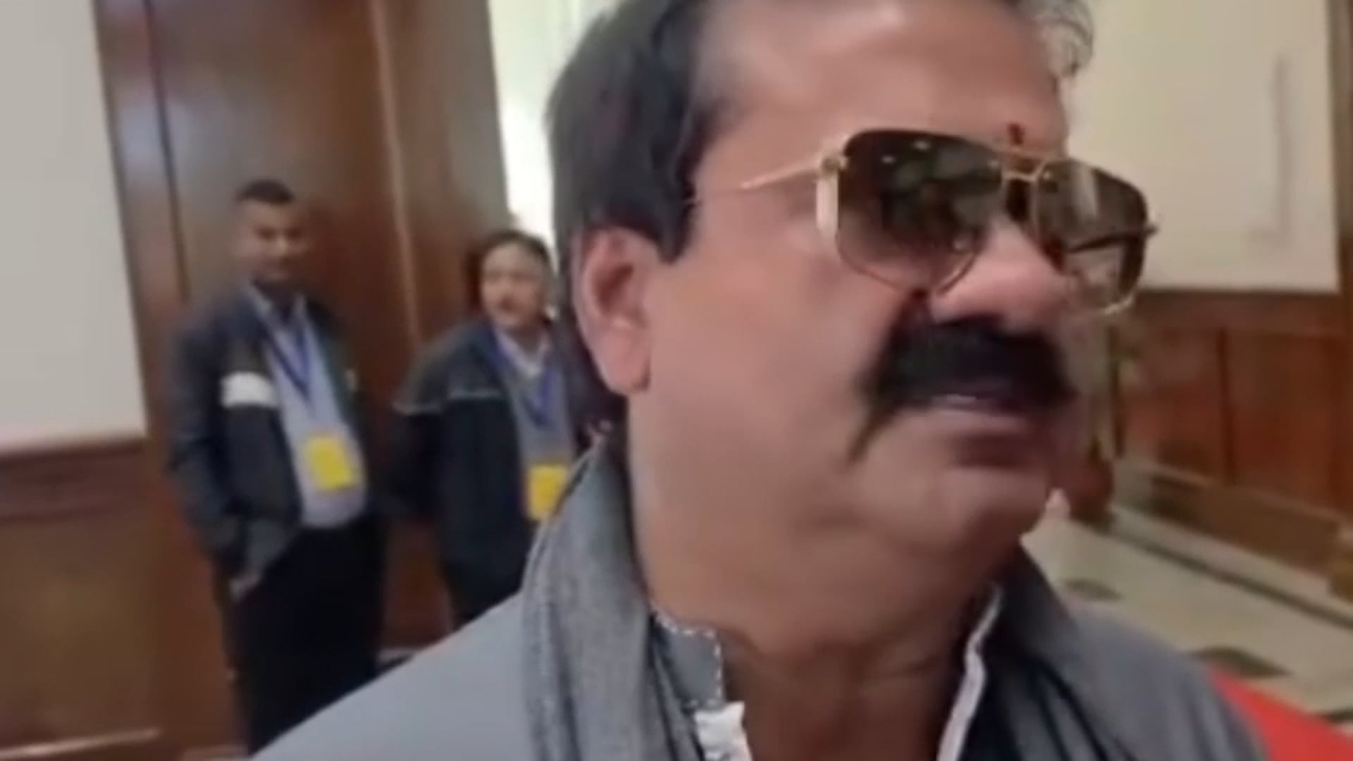 खानपुर! इस वक्त की बड़ी खबर विपक्ष से नाराज उमेश कुमार का इस्तीफा देने का ऐलान!