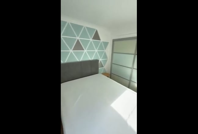 2-bed furnished flat, parking, gym+pool Main Photo