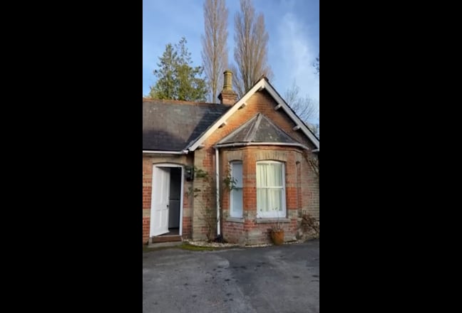 Self-contained cottage annex, beautiful location Main Photo