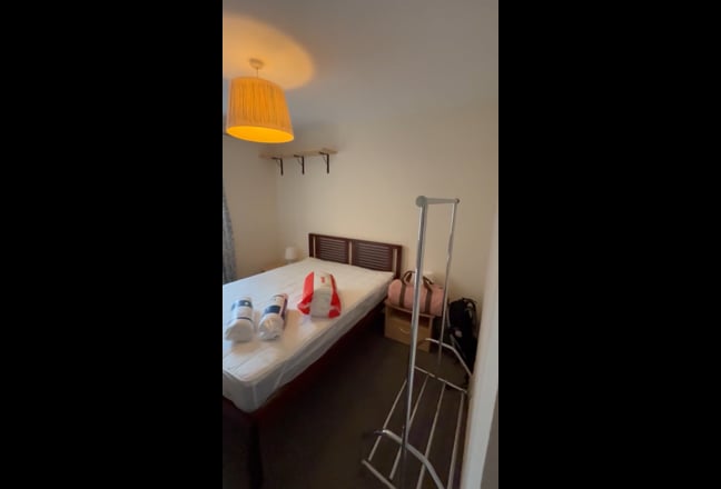 Looking for a flatmate! Main Photo