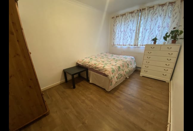 Big bright double room Main Photo