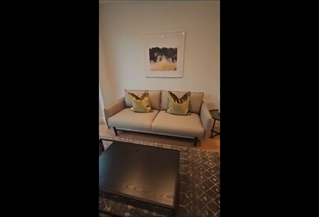 Room in a Modern 2 bed, 2 bath apartment in Readin Main Photo