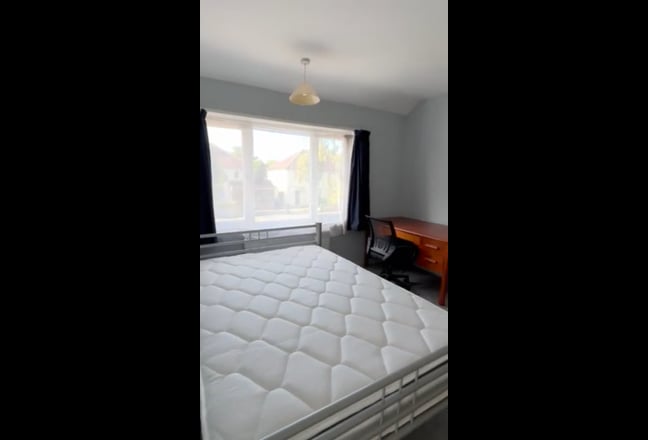 Video 1: Single bedroom