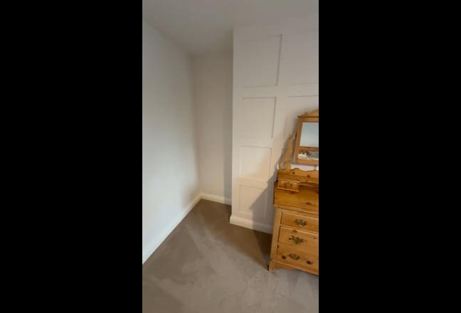 Large double bedroom  Main Photo