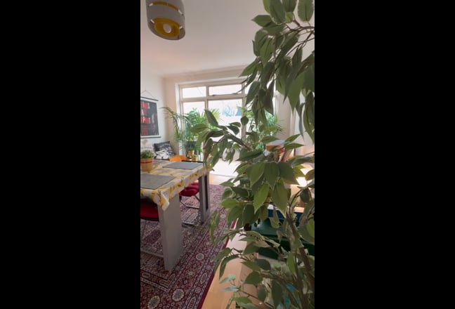 Single Room | Friendly House Share | Bills inc. Main Photo