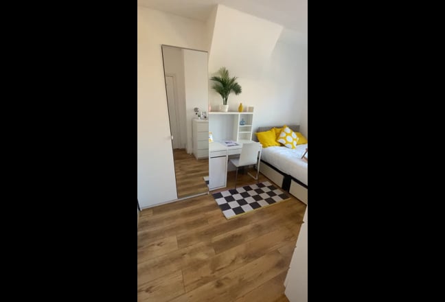 🌟Comfy room in a clean &modern  House🌟 Main Photo