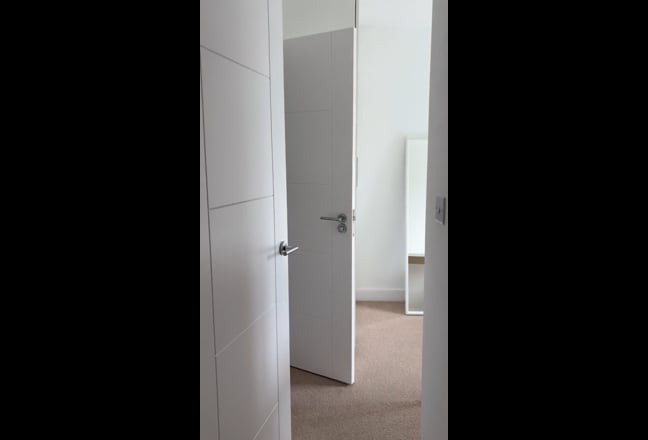 Video 1: ensuite room
