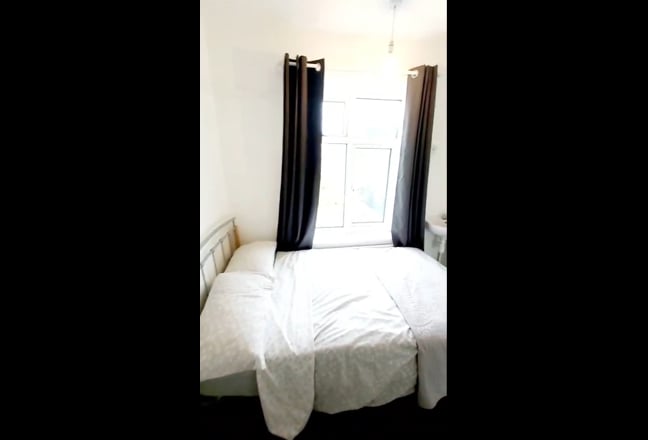 A Lovely Double Room: All Bills included  Main Photo