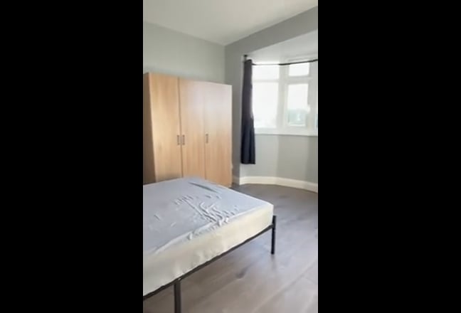 Bright double room  for 1 Person, All Bills Inc Main Photo