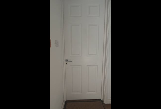  Spacious  Modern  One-Bedroom  Flat  UB3  Main Photo