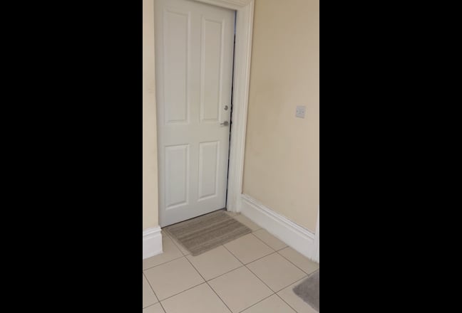 1 single room available 1/11/2026 Main Photo