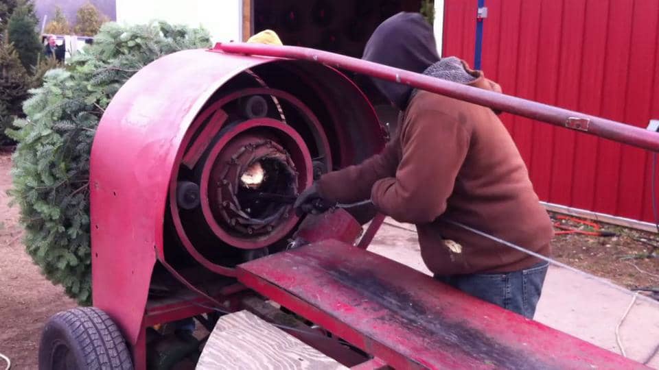 [anyqs] christmas tree baler on Vimeo