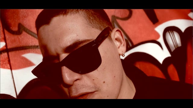 AMSTERDAM feat. RETROHANDZ - SANTIAGO thumbnail