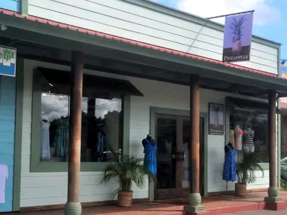 Pineapples Boutique Haleiwa on Vimeo