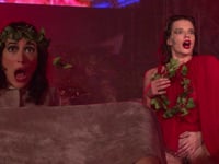 Trechos do espetáculo BACANTES