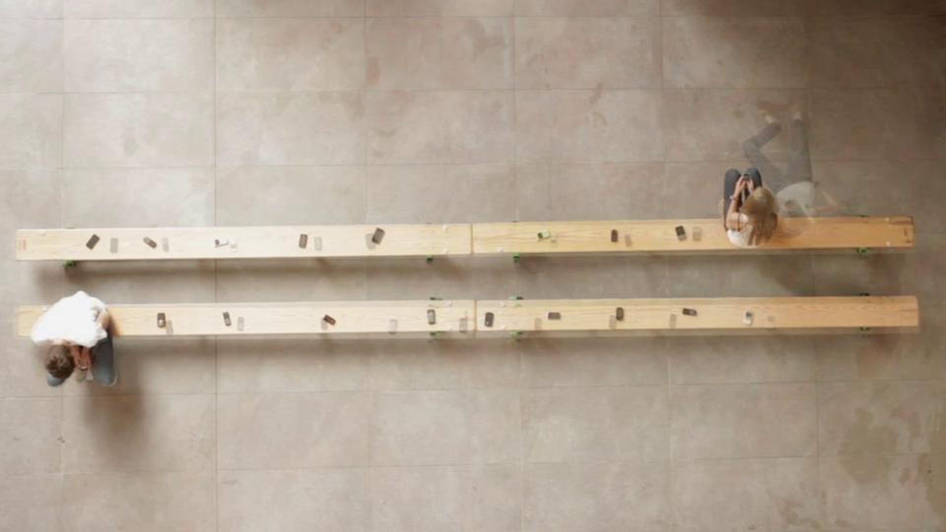 Liquid communication by Ilona van den Brekel