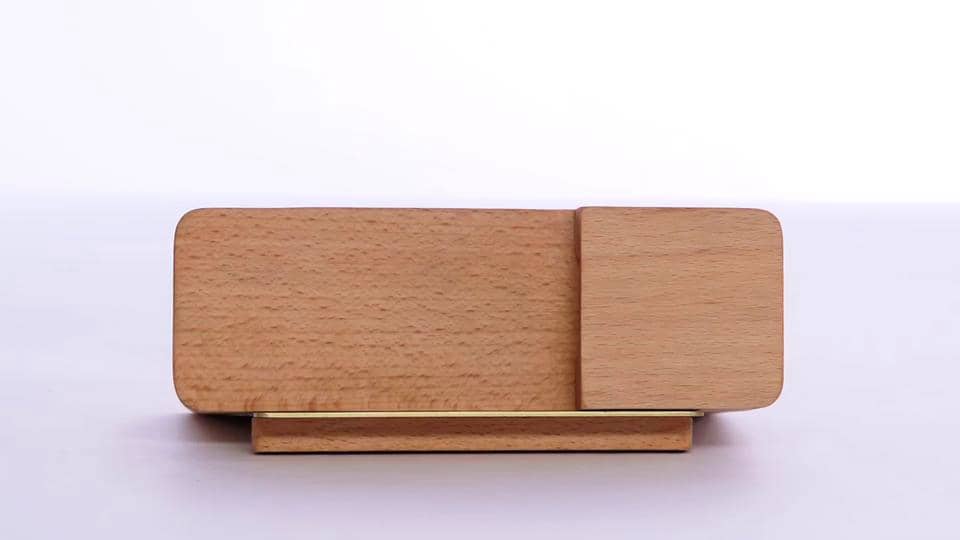 AREAWARE Alarm Dock by Jonas Damon on Vimeo