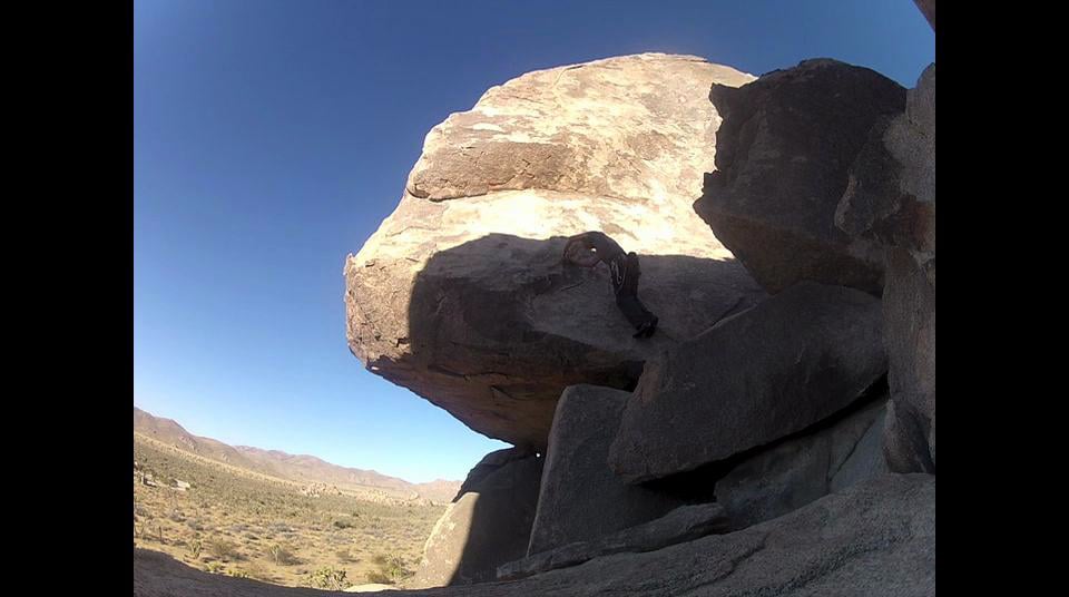 Joshua Tree NP Climbing Headstone Rock on Vimeo