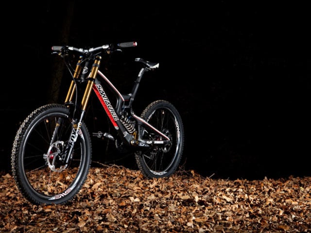 Fox And Shimano Join The Santa Cruz Syndicate