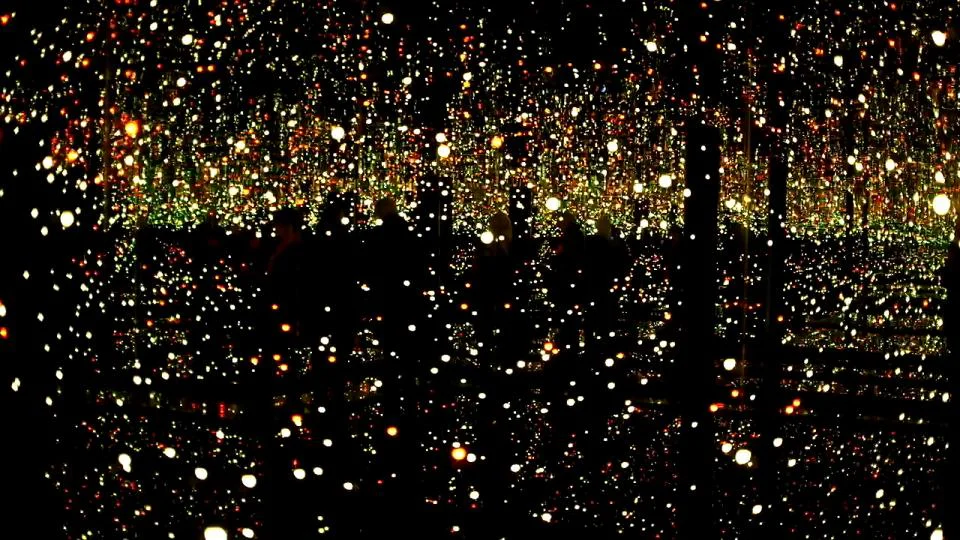 Yayoi Kusama at Tate Modern on Vimeo