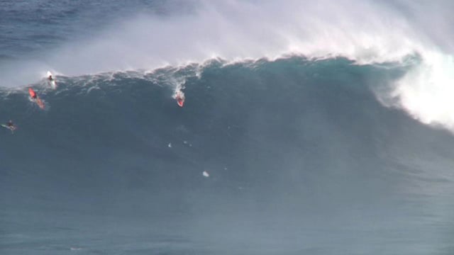 DAKINE Paddles Peahi from Peahi Surf Media