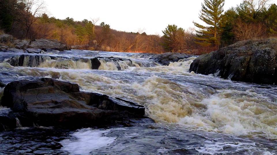 Waterfalls at Big Falls County Park in Eau Claire, Wisconsin on Vimeo