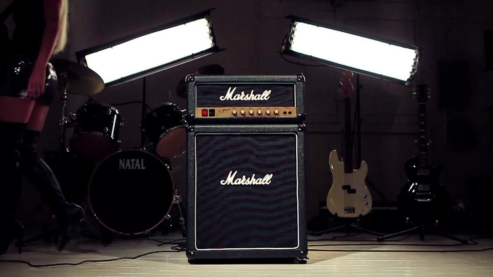 Marshall マーシャル 2ドア冷蔵庫 MF-110-XMC 60Hz専用 Marshall Fridge MF-110-XMC/ MF-220-XMC Owner's Manual