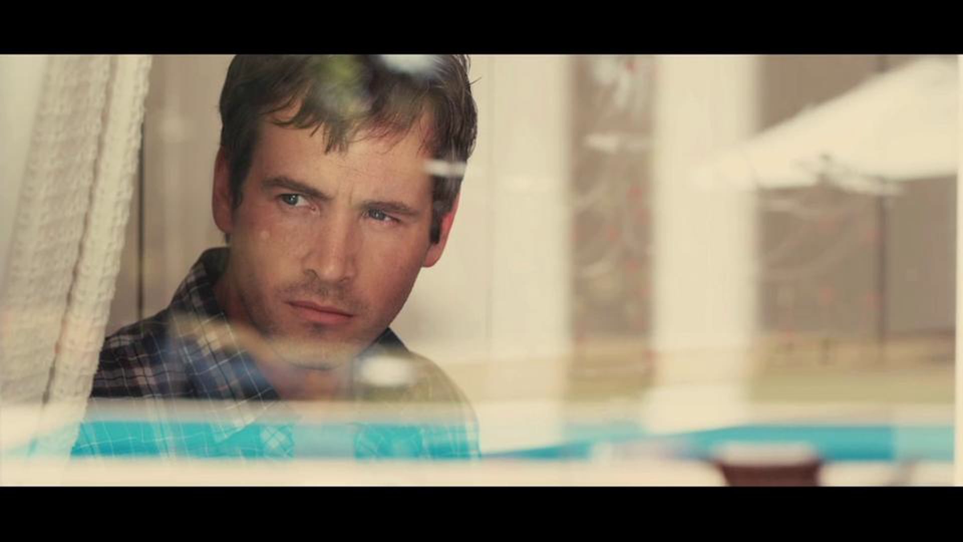 Teaser Fracture (2010) de Nicolas Sarkissian