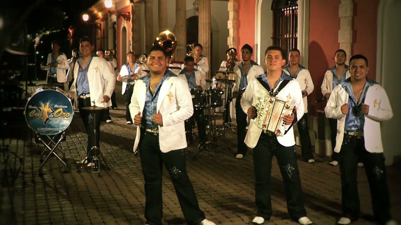 Banda Cruz de Oro - Que Bonito on Vimeo