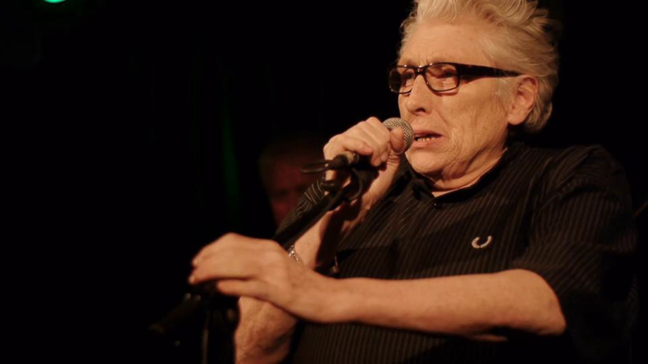 Chris Farlowe with Larry Garner & the Norman Beaker Band - Stormy Monday Blues LIVE