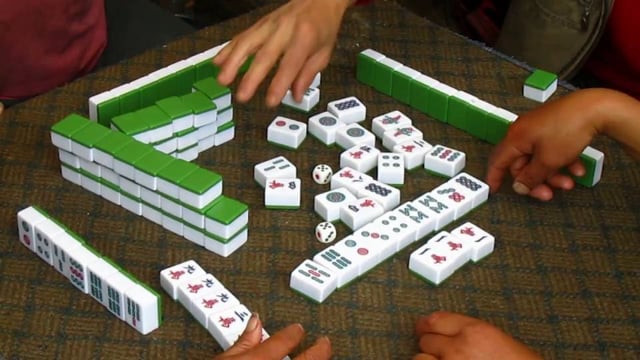 City Market – Playing Mahjong